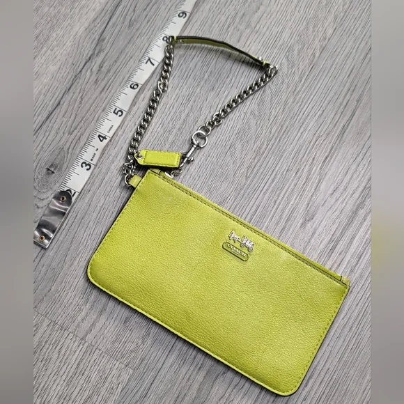 Coach Lime Green Leather Wristlet Chain Strap Clutch Y2K Small Purse - Picture 10 of 10